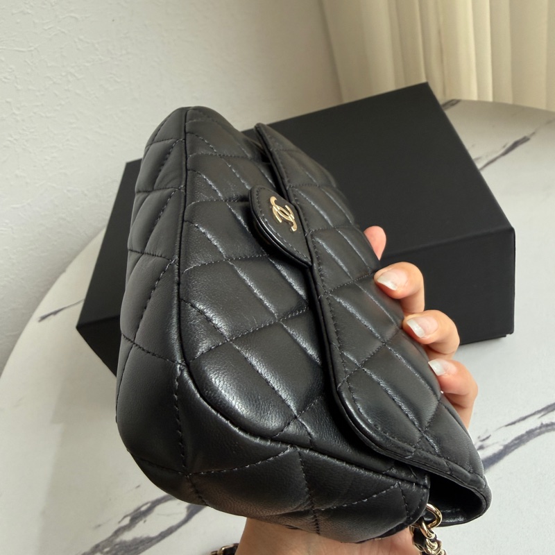Chanel 雙層斜背包🖤-12