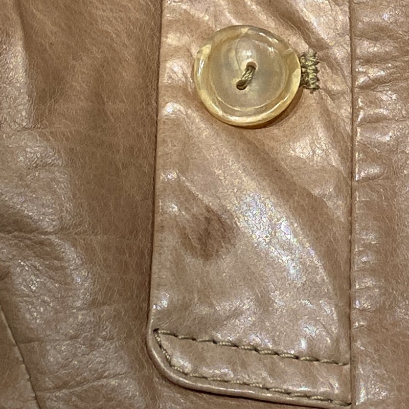 PRADA 普拉達 皮革短袖拉鍊外套 米色 SIZE:38-5