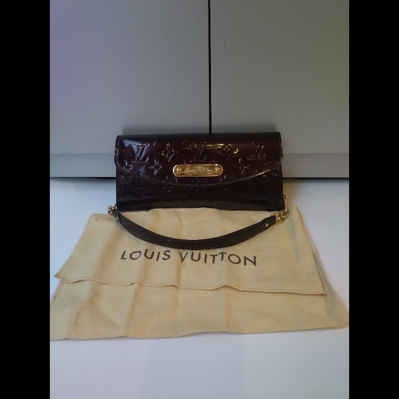 LV 金鍊咖紅亮皮vernis 腋下包-5