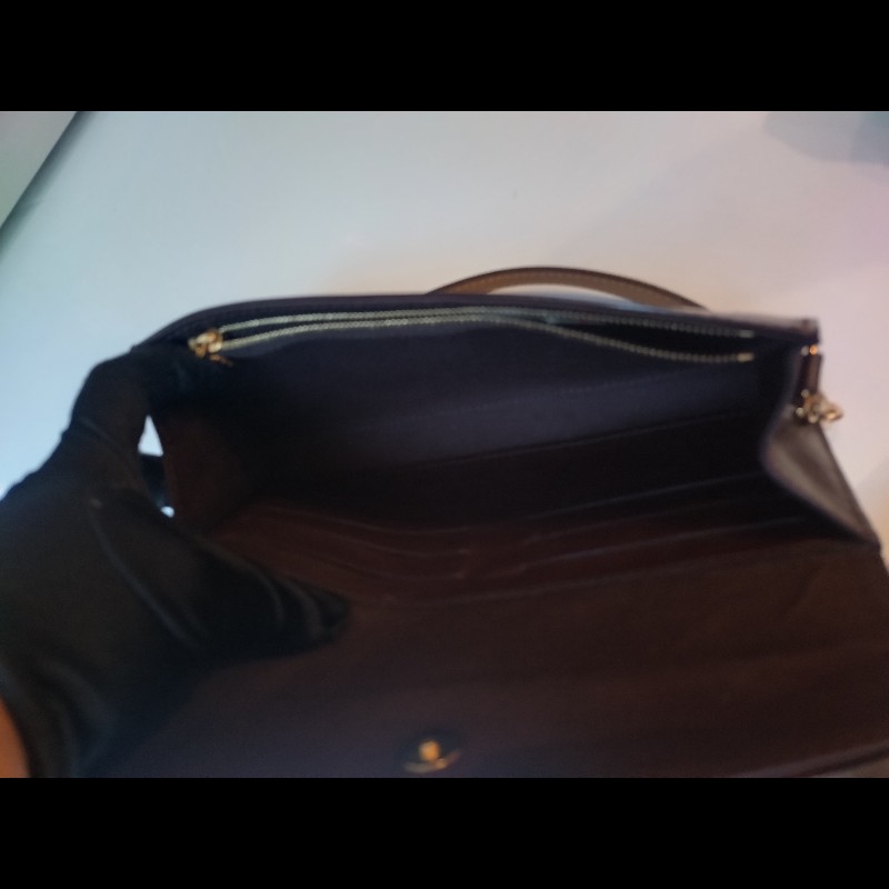 LV 金鍊咖紅亮皮vernis 腋下包-15