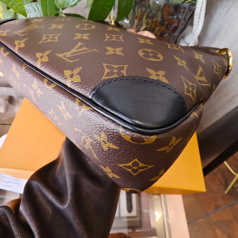 路易威登/Louis Vuitton Odeon Monogram 塗層帆布 24 x 22 x 8 芯片配塵袋-4