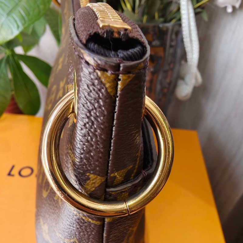 路易威登/Louis Vuitton Odeon Monogram 塗層帆布 24 x 22 x 8 芯片配塵袋-8