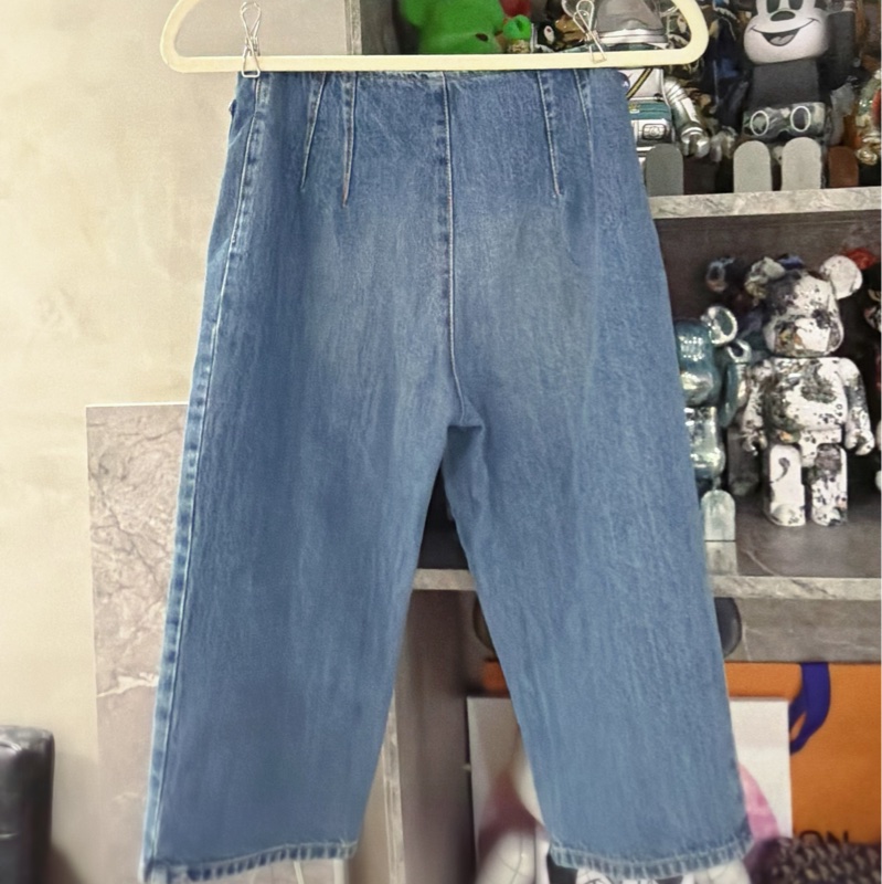 Chanel 大絲巾+牛仔褲 稀缺款👖時髦穿搭公式😻-6