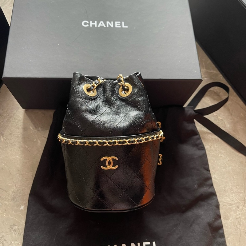 香奈兒Chanel 25c 黑金羊皮鏈條晶片款水桶包 -1