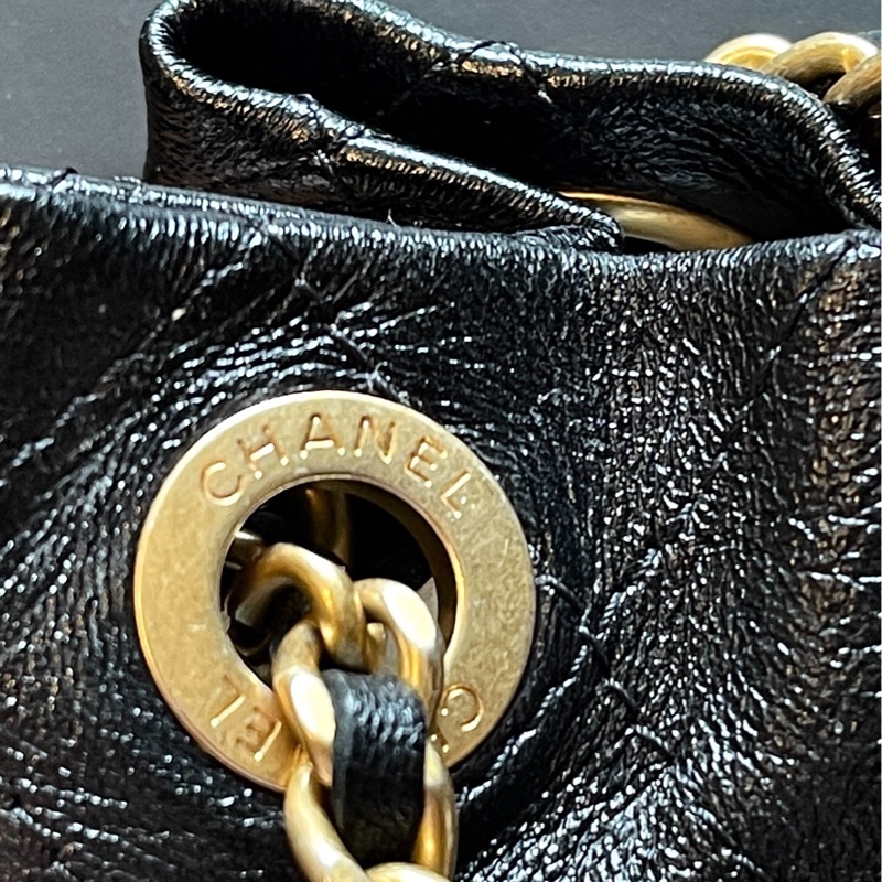 香奈兒Chanel 25c 黑金羊皮鏈條晶片款水桶包 -4