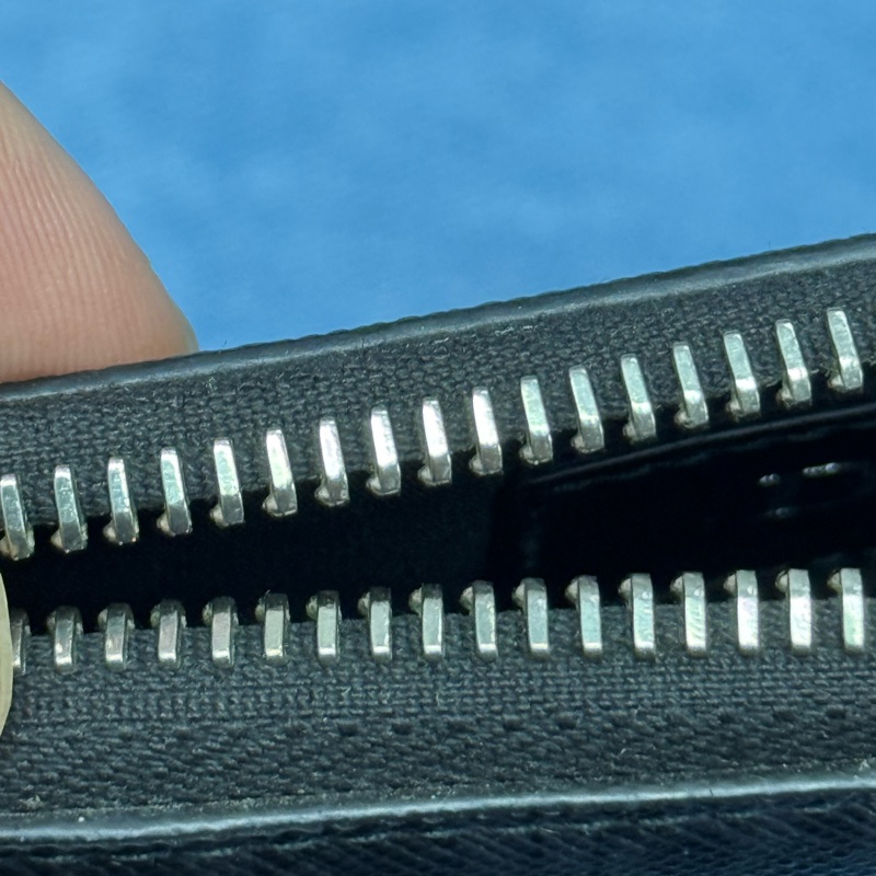 Dior 黑色玫瑰印花手拿包-11