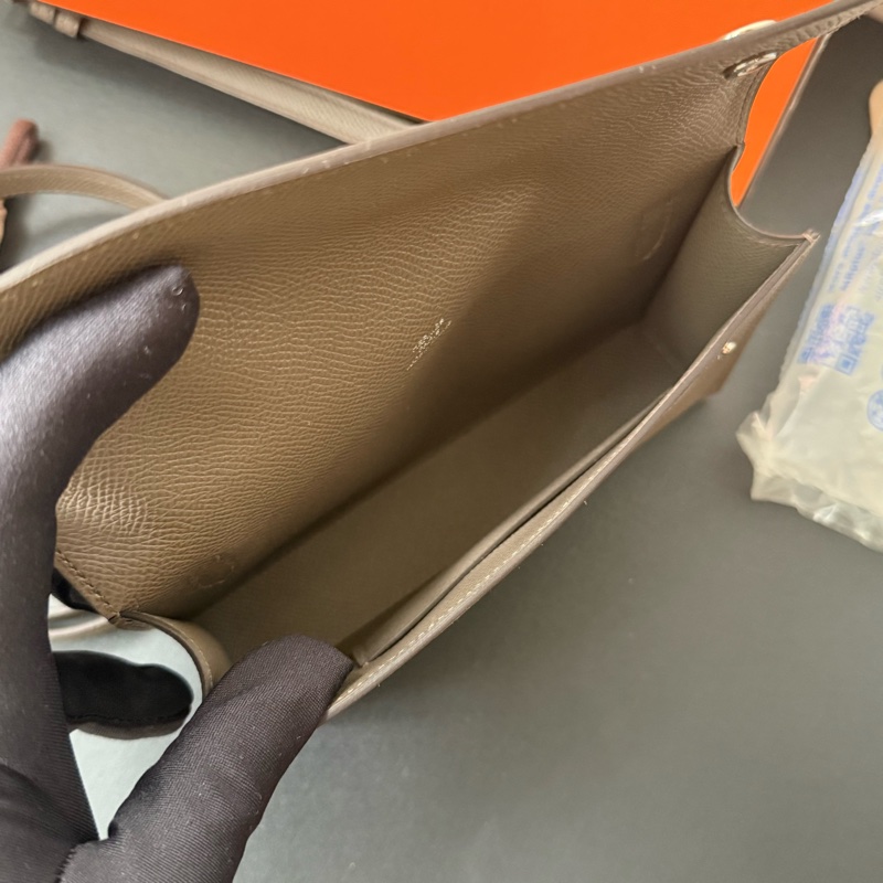 Hermes Snap Wallet 8F Etain 石器灰 Epsom皮肩背包 k刻-3