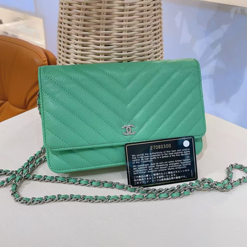 香奈兒薄荷綠V紋 woc鏈條包-0
