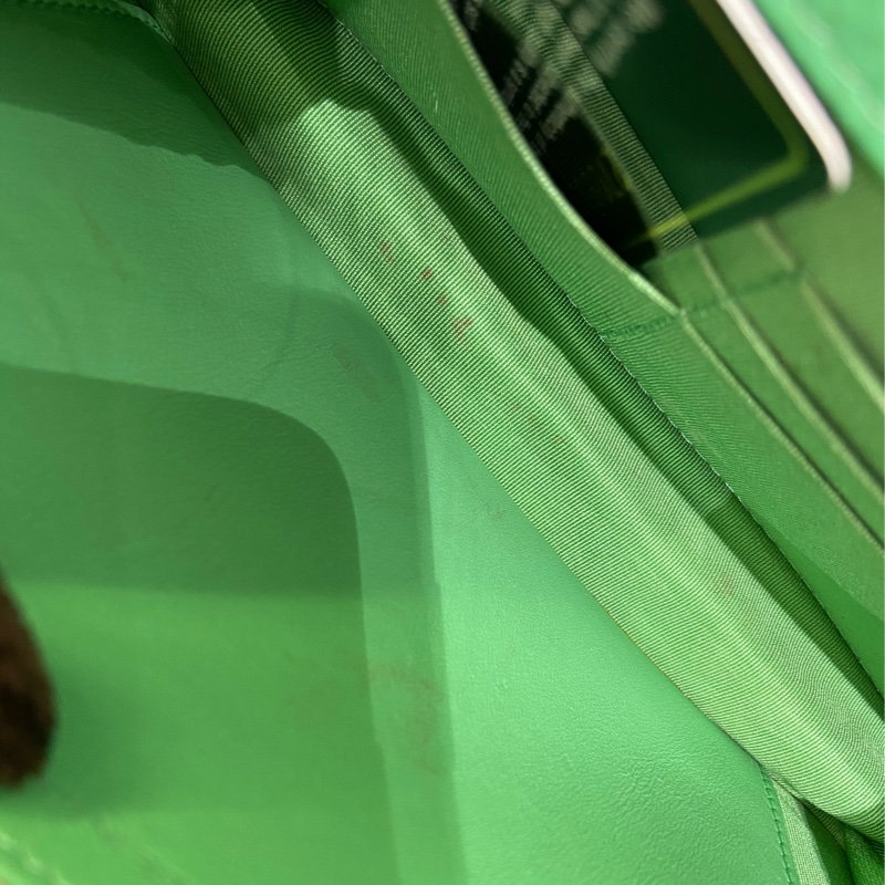 香奈兒薄荷綠V紋 woc鏈條包-8