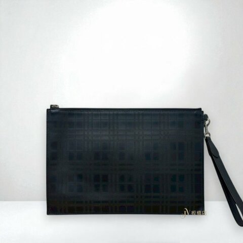 JS1330-BURBERRY 黑牛皮雷射洞洞格紋手拿包
