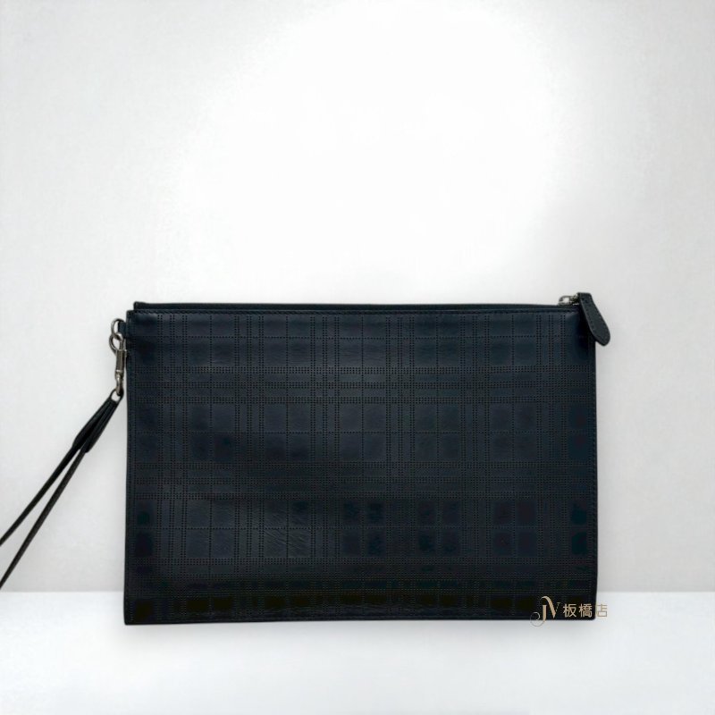 JS1330-BURBERRY 黑牛皮雷射洞洞格紋手拿包-3