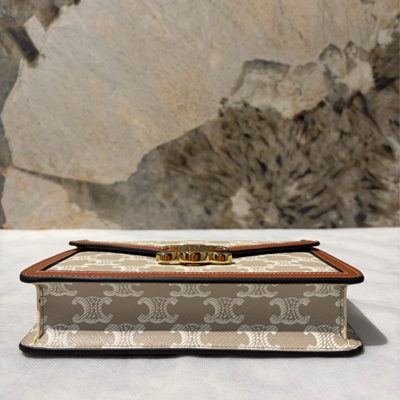 Celine燕麥拚咖 凱旋Triomphe WOC-5