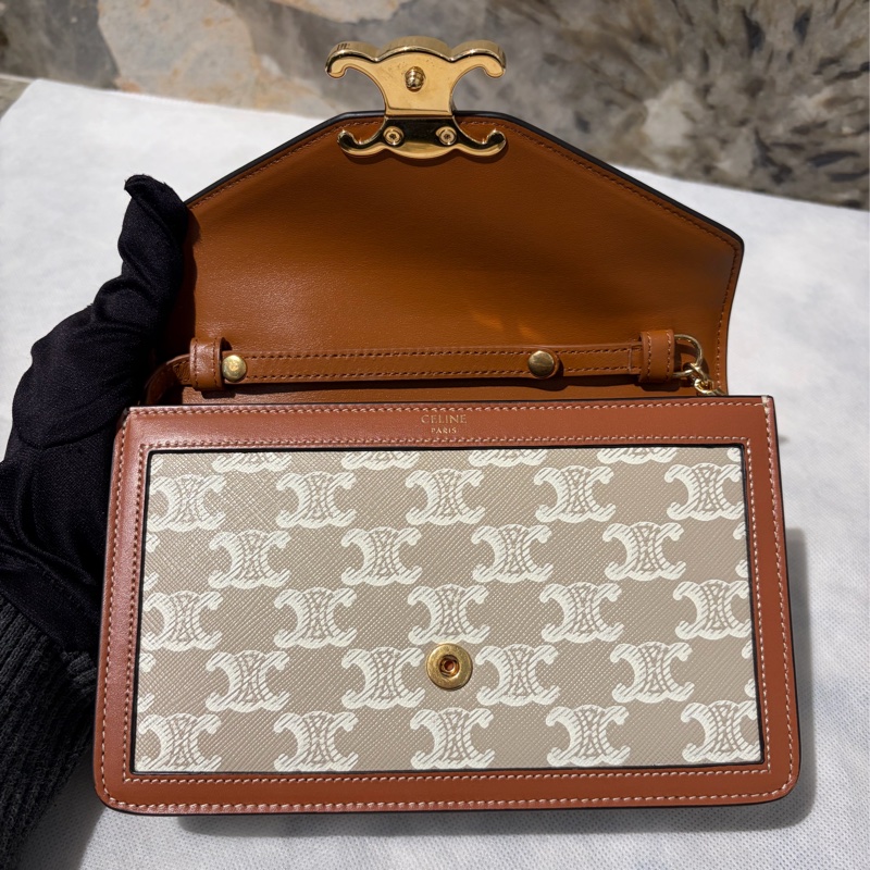 Celine燕麥拚咖 凱旋Triomphe WOC-9