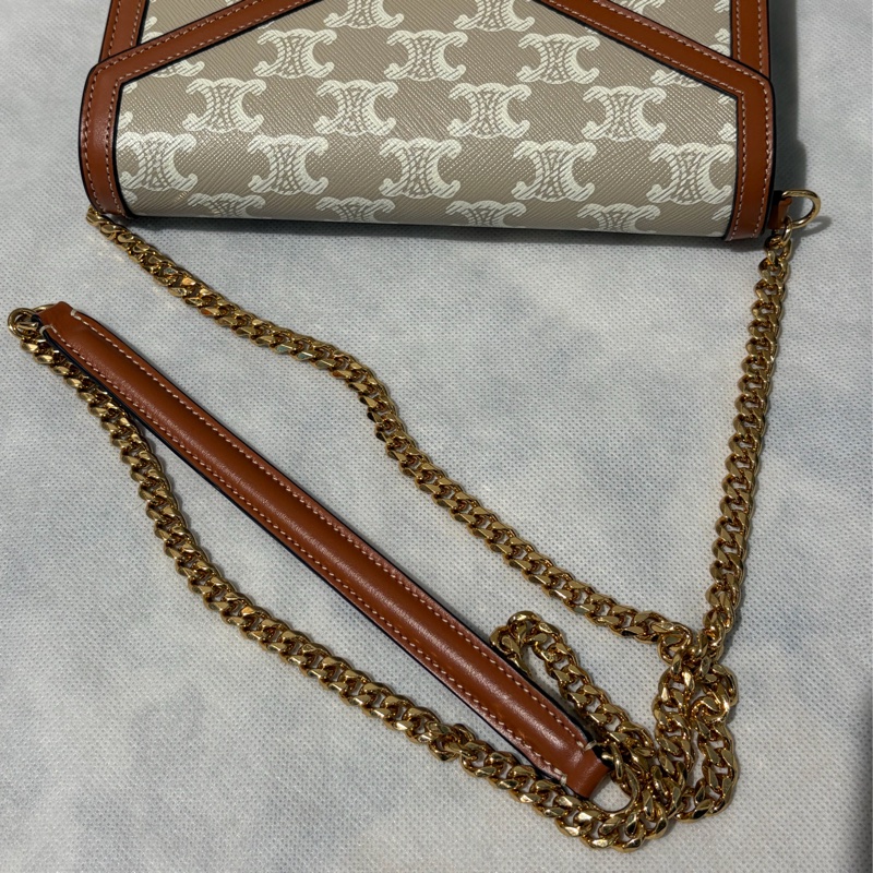 Celine燕麥拚咖 凱旋Triomphe WOC-13