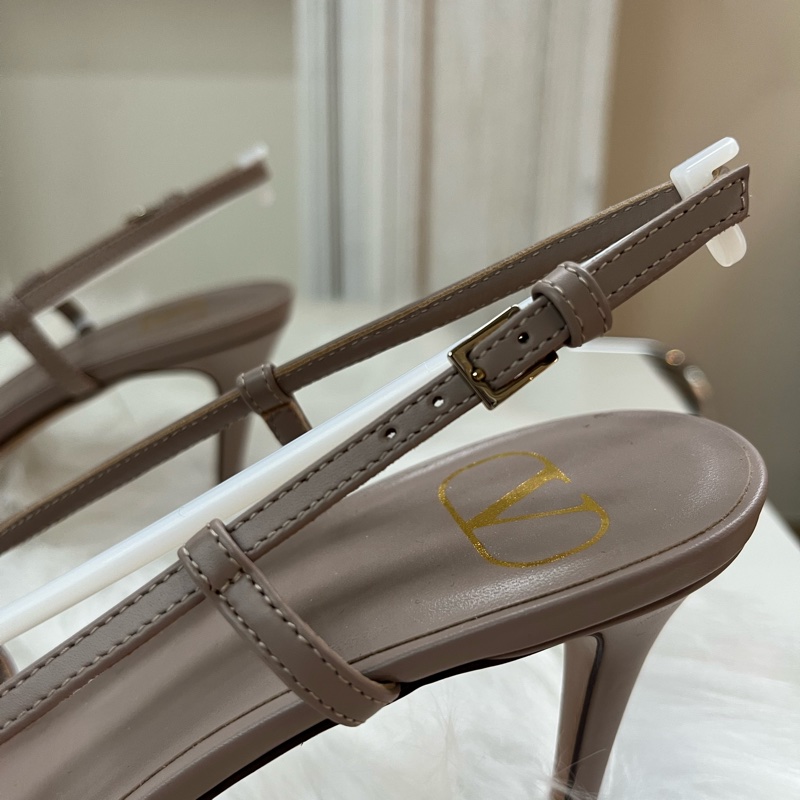 華倫天奴Valentino VLogo Signature Garavani牛皮高跟鞋 裸色 38.5碼-2