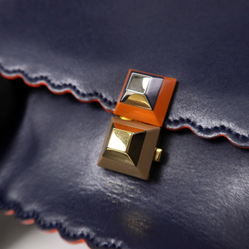 FENDI 牛皮皮革Kan I Small鏈帶肩背袋-6