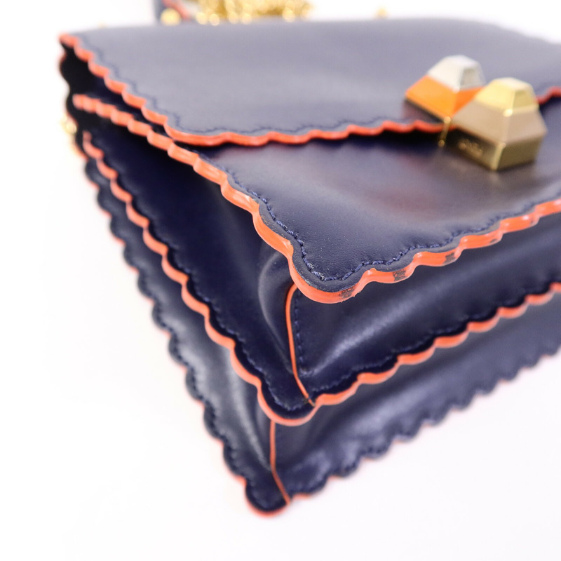 FENDI 牛皮皮革Kan I Small鏈帶肩背袋-9
