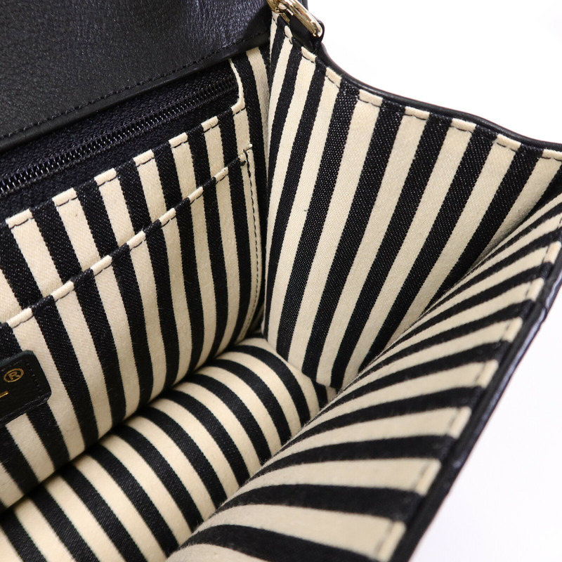 CHANEL 牛皮皮革Chain Shoulder Bag鏈帶肩背袋-17