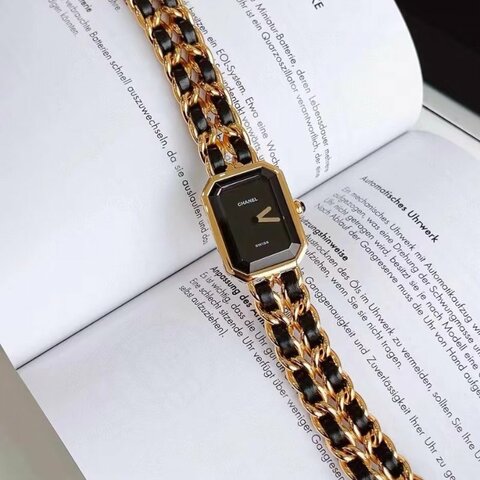 Chanel金色PREMIERE首映方糖錶 (L碼)