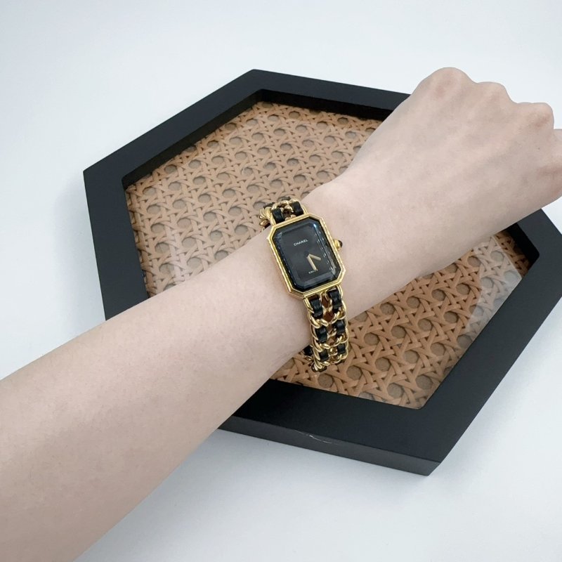 Chanel金色PREMIERE首映方糖錶 (L碼)-1