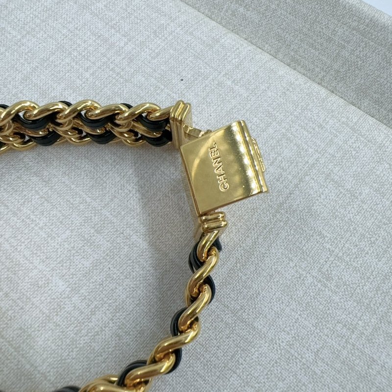 Chanel金色PREMIERE首映方糖錶 (L碼)-9