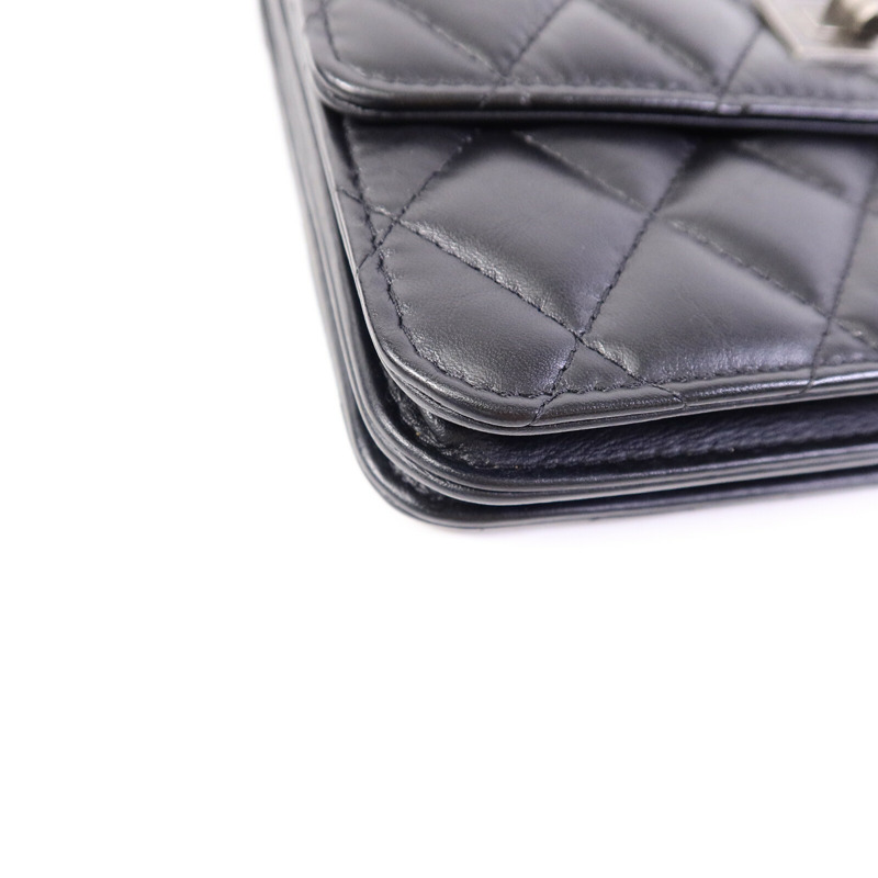 CHANEL 牛皮皮革2.55 Reissue鏈帶肩背袋-11