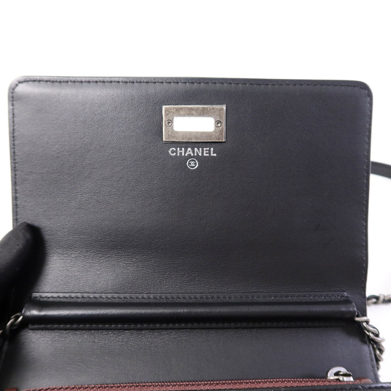 CHANEL 牛皮皮革2.55 Reissue鏈帶肩背袋-14