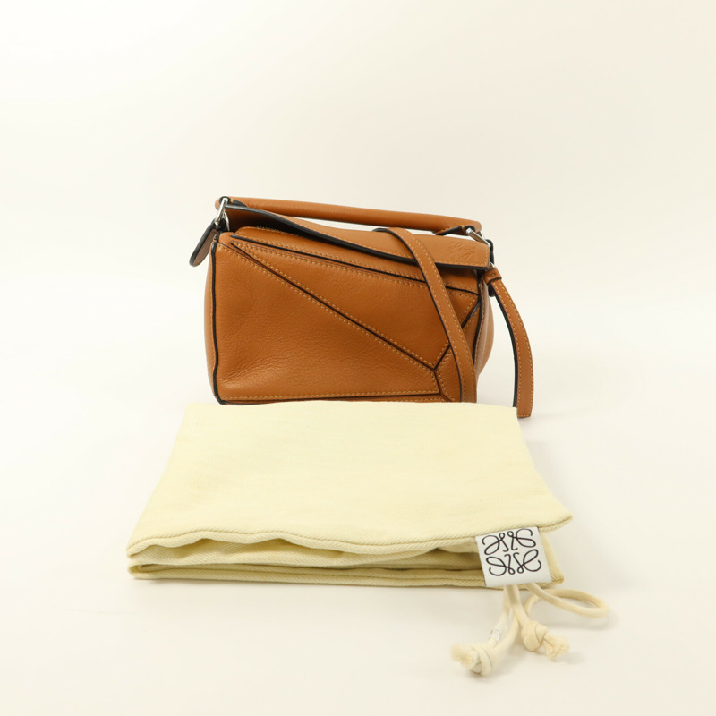 LOEWE 牛皮皮革Mini Puzzle手挽肩背兩用袋-9