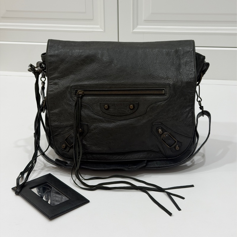 Balenciaga 巴黎世家 NeoFolk 黑色 郵差包 斜背包 肩背包 側背包 手提包-10