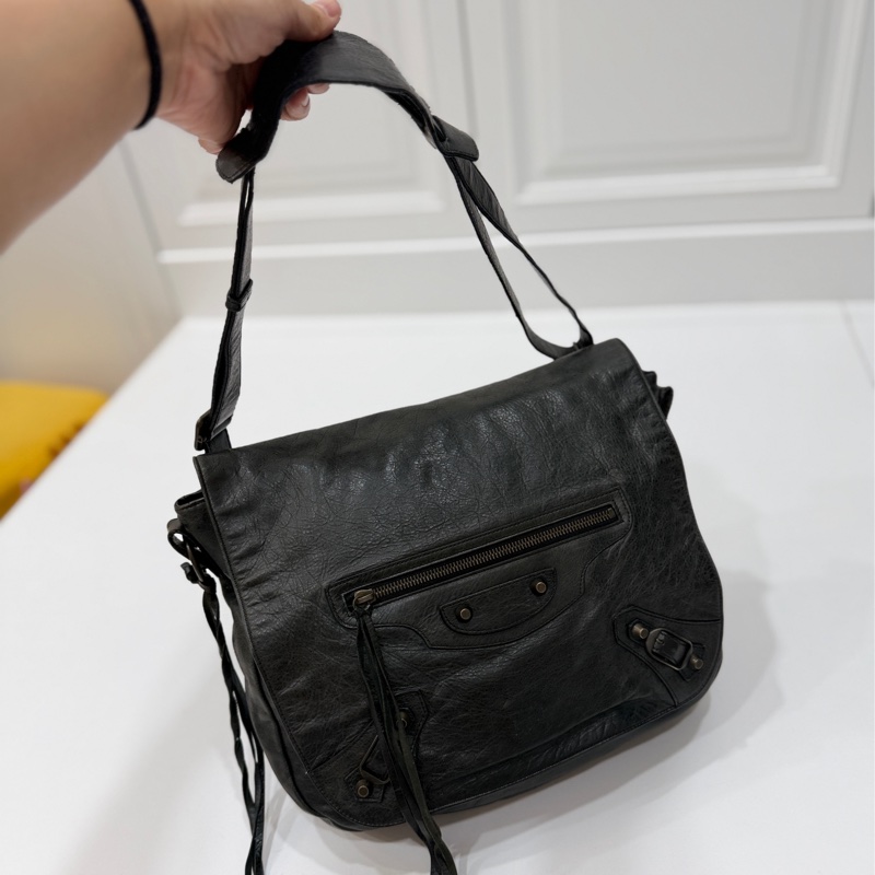 Balenciaga 巴黎世家 NeoFolk 黑色 郵差包 斜背包 肩背包 側背包 手提包-11