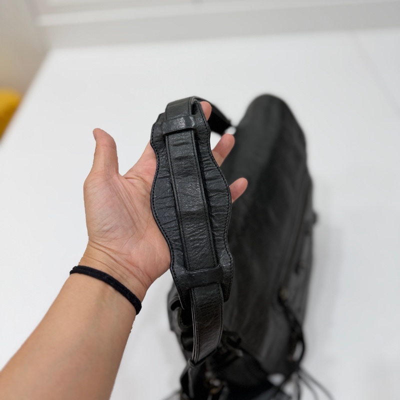 Balenciaga 巴黎世家 NeoFolk 黑色 郵差包 斜背包 肩背包 側背包 手提包-27