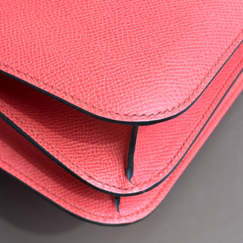 ::HERMES:: 愛馬仕 桃粉色銀邊琺瑯釦康康24 Constance 24-17