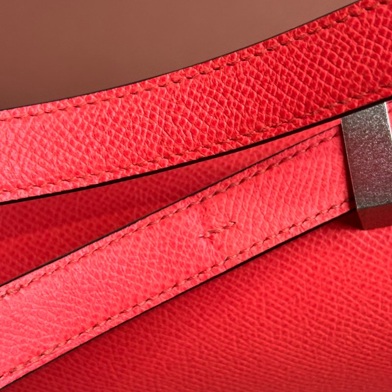 ::HERMES:: 愛馬仕 桃粉色銀邊琺瑯釦康康24 Constance 24-19