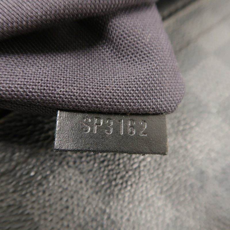 LOUIS VUITTON Damier Graghite Daniel MM肩背袋-6