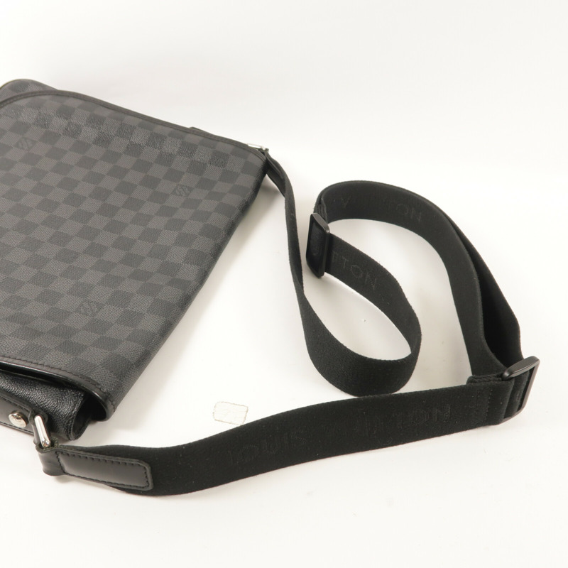 LOUIS VUITTON Damier Graghite Daniel MM肩背袋-7