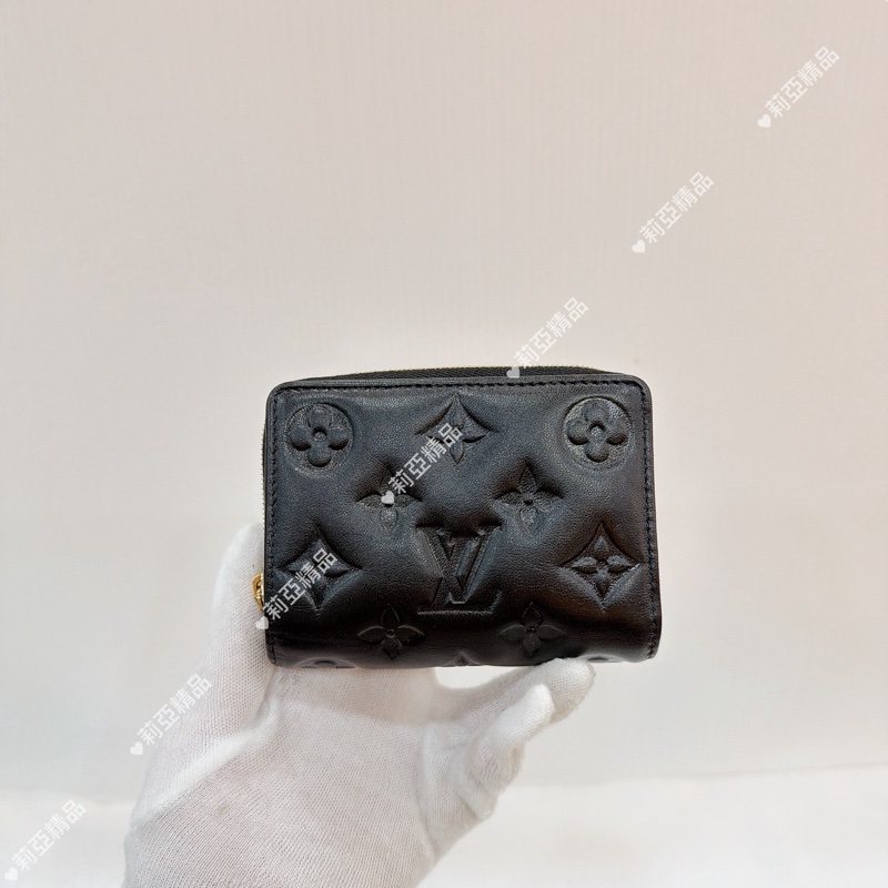 莉亞精品♡ LV M81599 LOU小羊皮壓紋錢包 二手-1