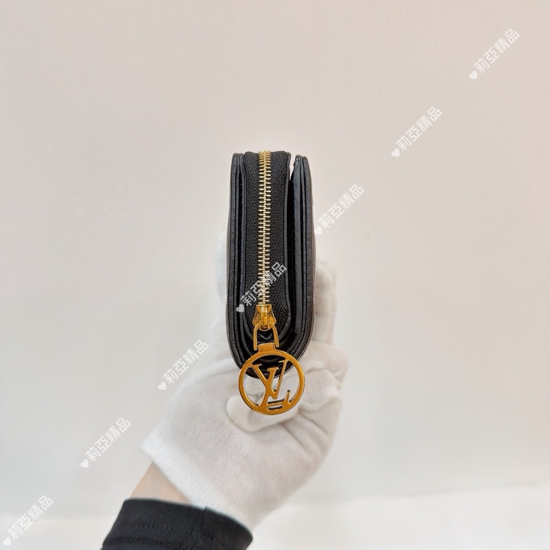 莉亞精品♡ LV M81599 LOU小羊皮壓紋錢包 二手-3