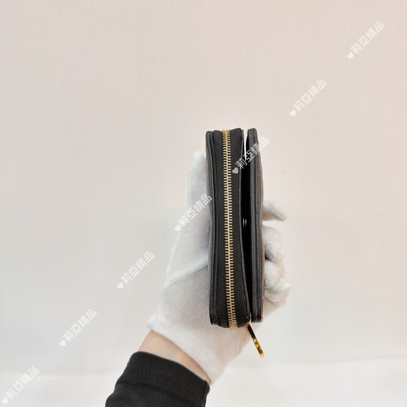 莉亞精品♡ LV M81599 LOU小羊皮壓紋錢包 二手-7