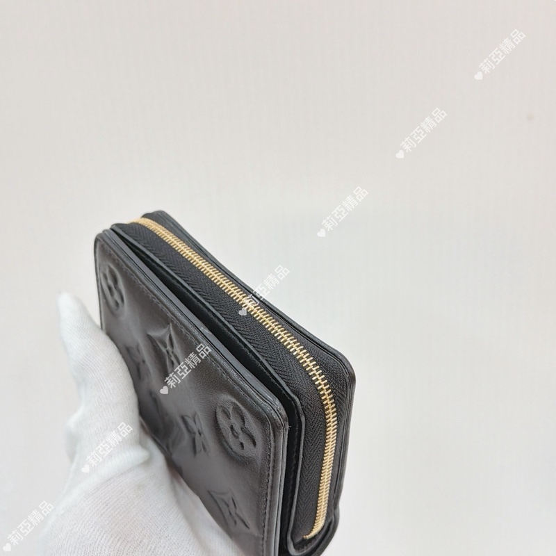 莉亞精品♡ LV M81599 LOU小羊皮壓紋錢包 二手-9