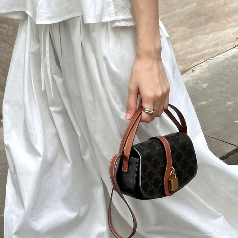 CELINE賽琳Tabou系列凱旋門老花鎖頭腋下包法棍包🥖🥖-2