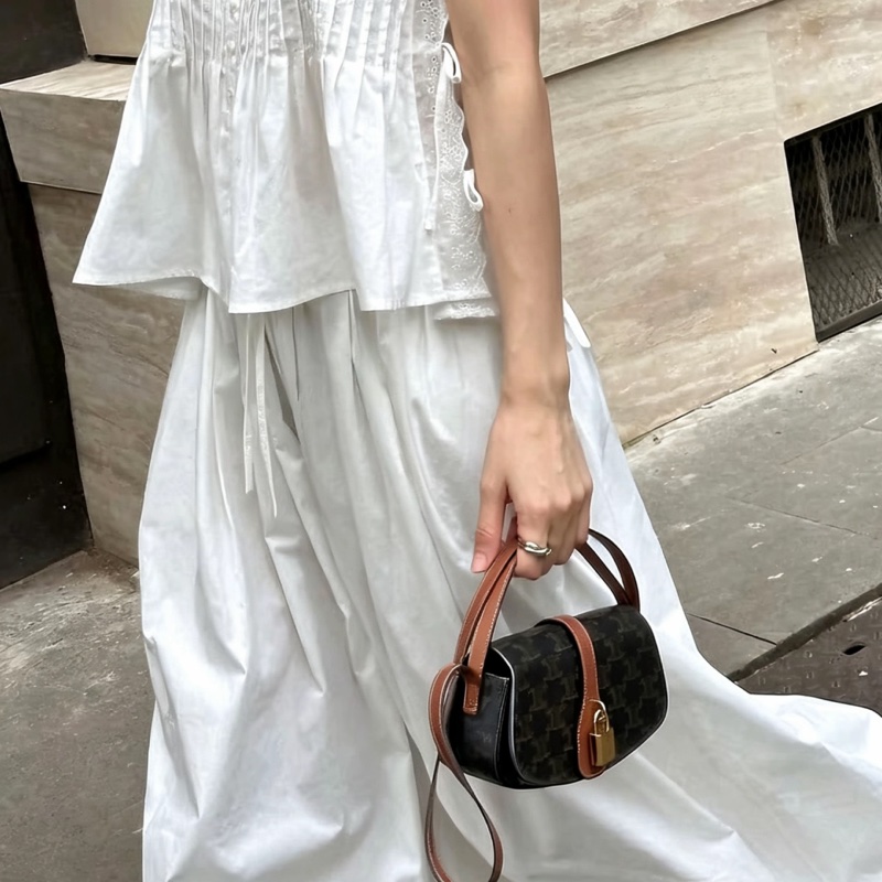 CELINE賽琳Tabou系列凱旋門老花鎖頭腋下包法棍包🥖🥖-26