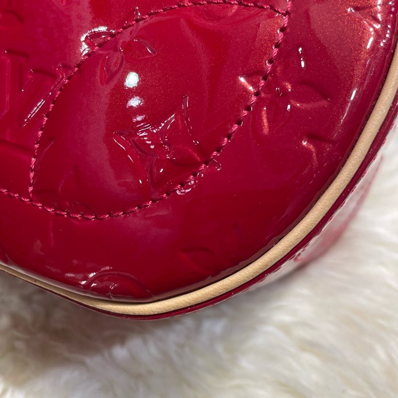 Lv 紅色漆皮保齡球袋-5