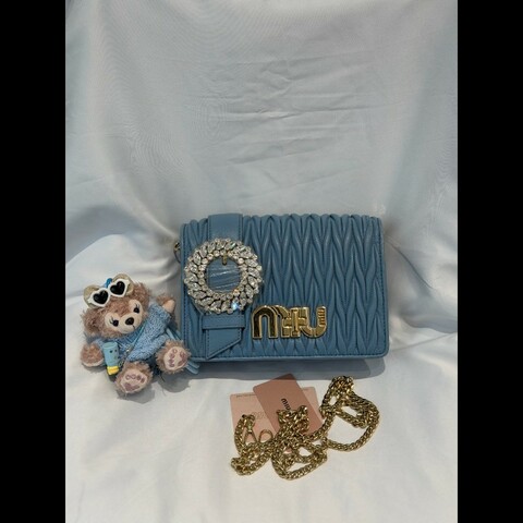 MIUMIU 藍色褶皺斜背包