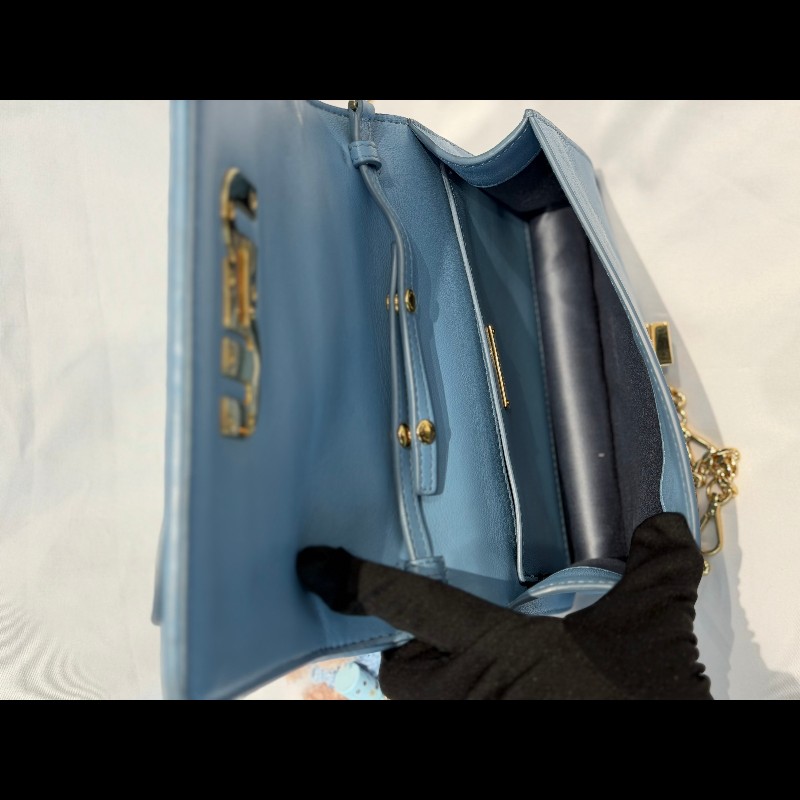 MIUMIU 藍色褶皺斜背包-12