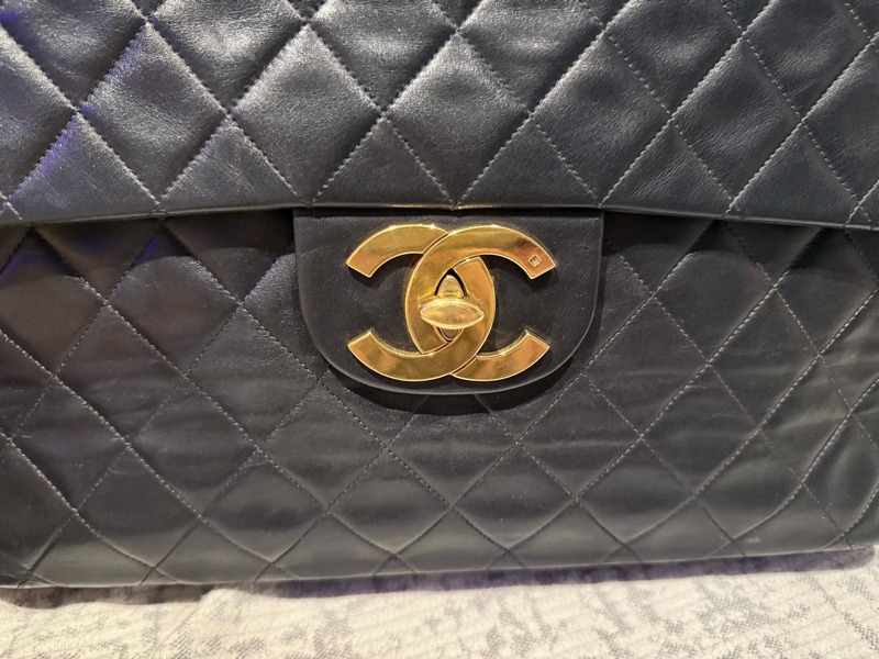 22弄 Chanel vintage 老香 古董包 黑金 羊皮 貝嫂包 maxi 34cm-5