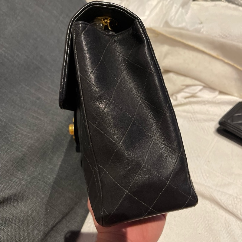 22弄 Chanel vintage 老香 古董包 黑金 羊皮 貝嫂包 maxi 34cm-23