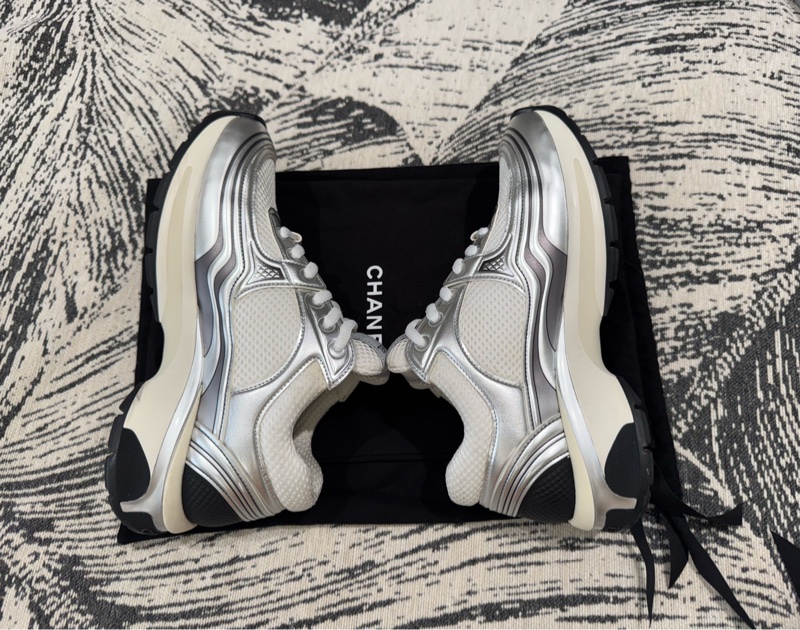 CHANEL 香奈兒銀角大王運動鞋尺碼：36碼 配塵袋-4