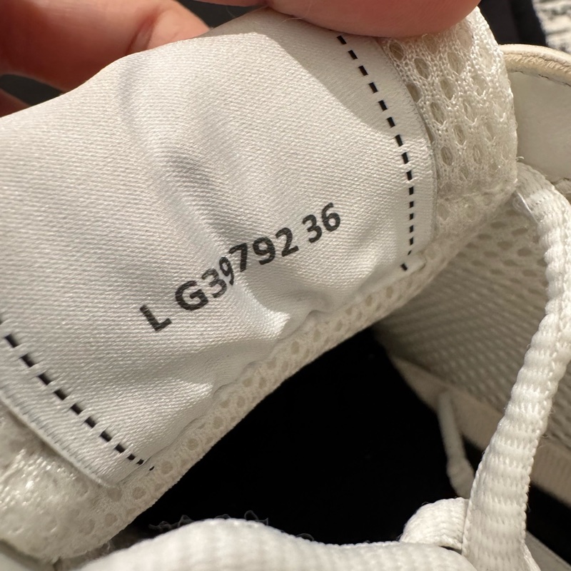 CHANEL 香奈兒銀角大王運動鞋尺碼：36碼 配塵袋-6