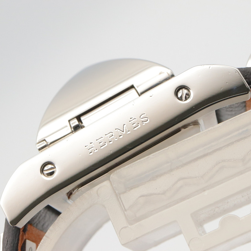 愛馬仕 Medor 女士腕錶，不鏽鋼錶殼配皮錶帶，銀色，型號 ME3.210-12