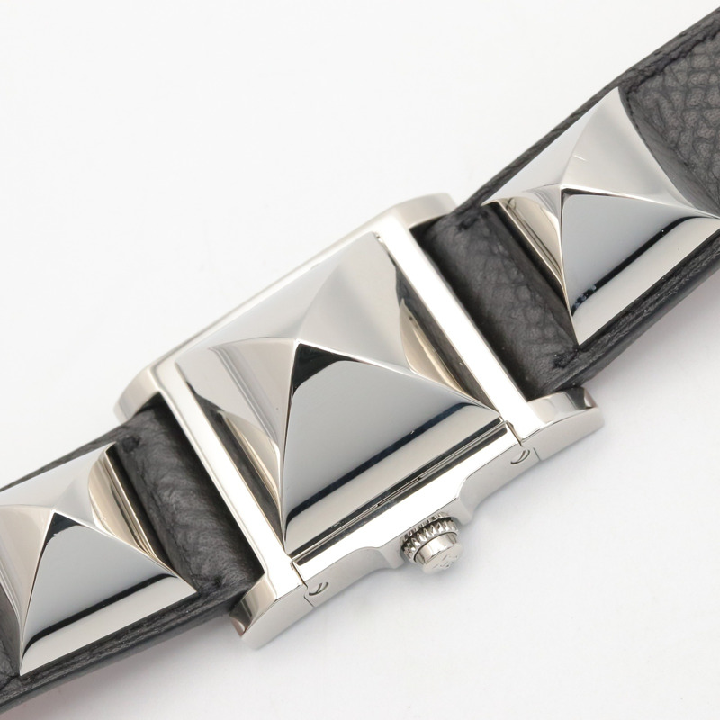 愛馬仕 Medor 女士腕錶，不鏽鋼錶殼配皮錶帶，銀色，型號 ME3.210-14